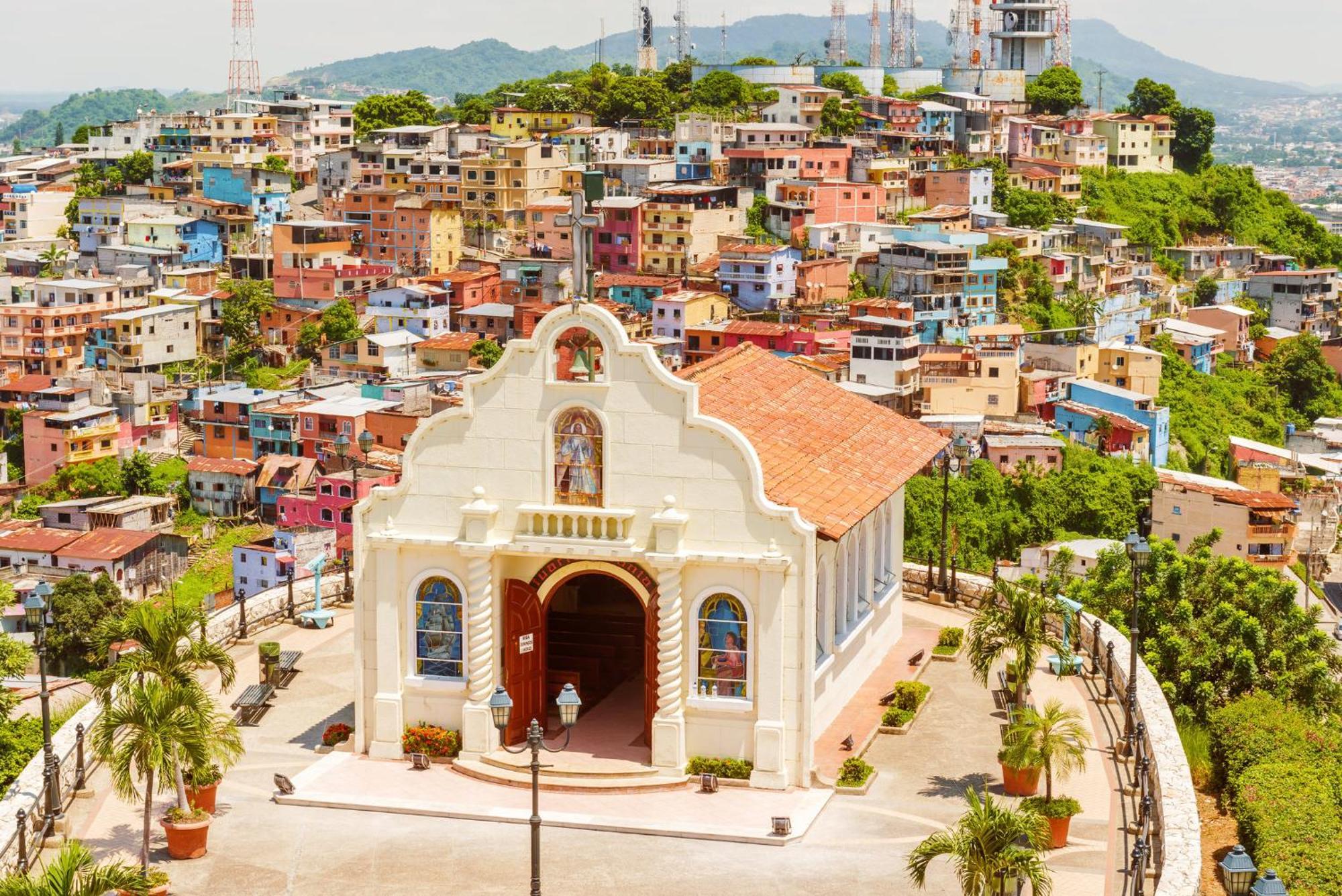 홀리데이 인 과야킬 에어포트 호텔 외부 사진 View of the church of San Francisco