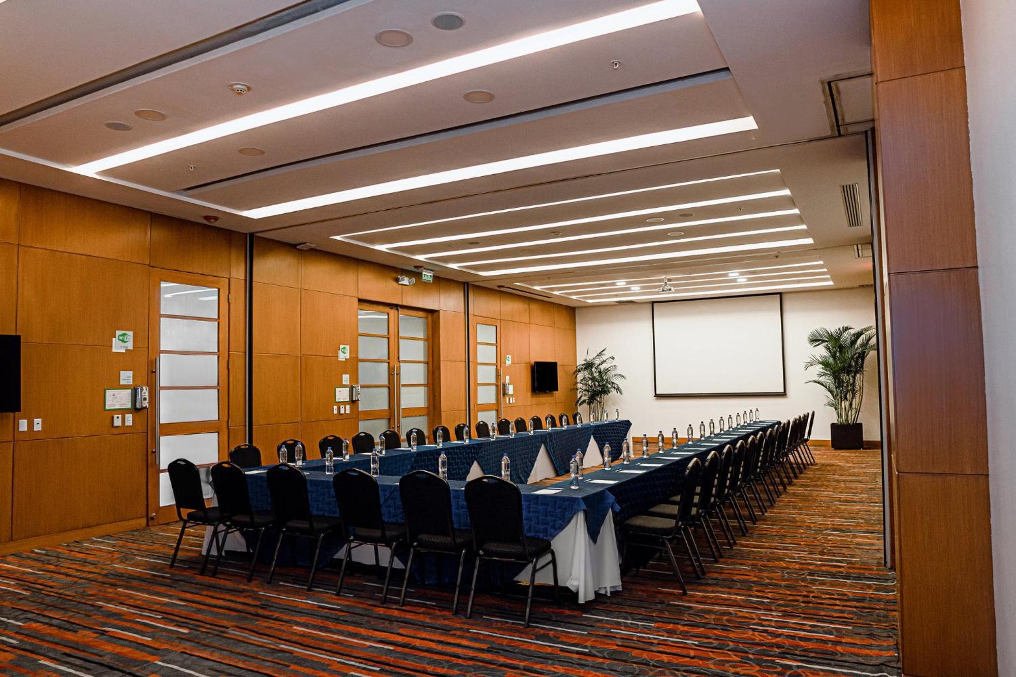 홀리데이 인 과야킬 에어포트 호텔 외부 사진 Meeting room